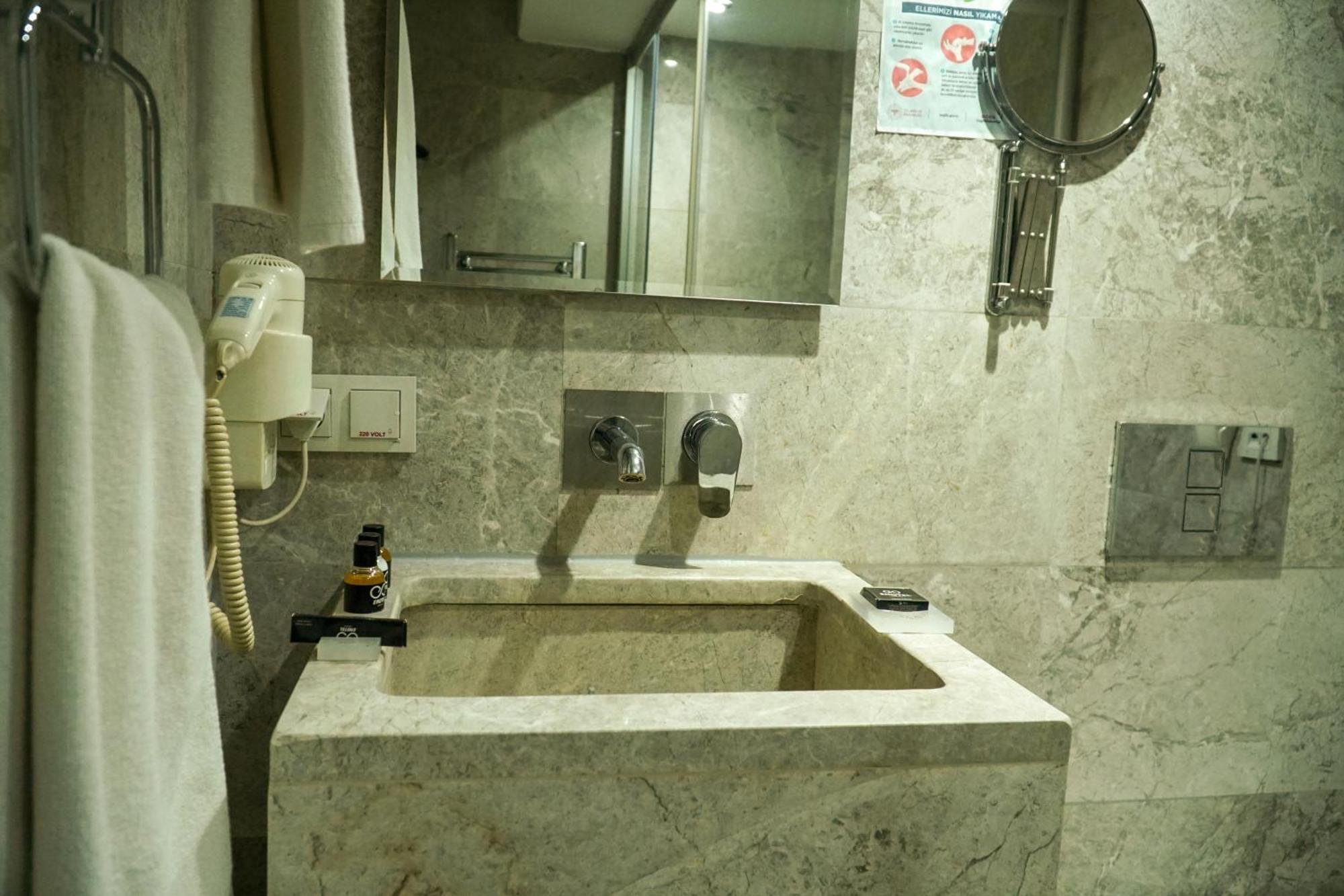 En Otel Karaca Eskişehir Eksteriør billede